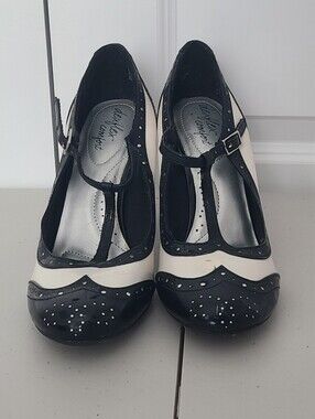 Dexflex Comfort T-Strap Heels